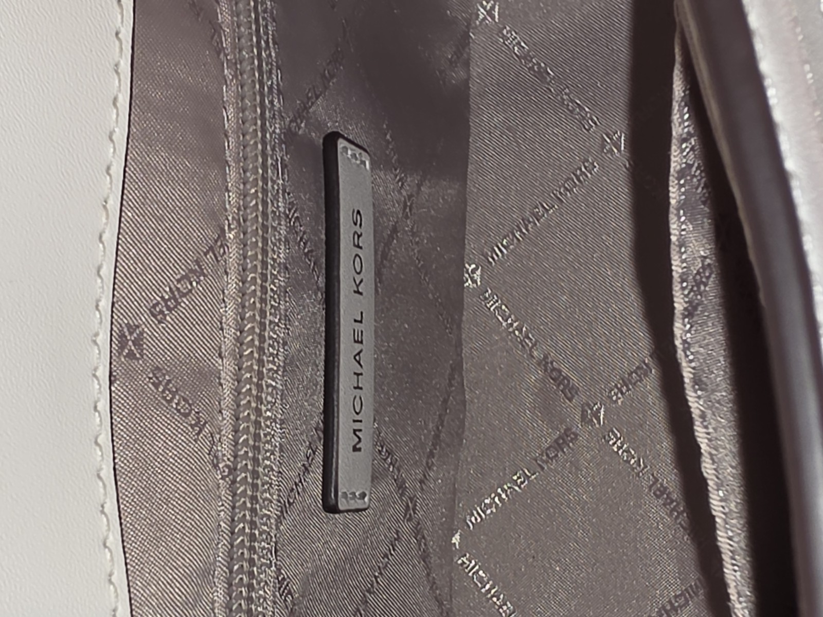 MICHAEL KORS MANHATTAN MEDIUM WHITE NEON CROSSBODY SCHOOL SATCHEL BAG