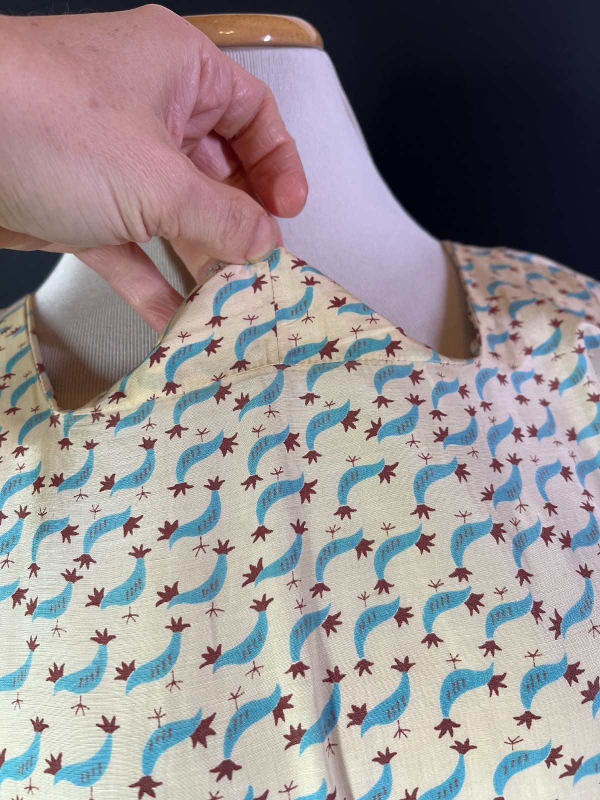 Vintage Homemade Housedress Short Sleeve Pockets Rooster Print *Flaws