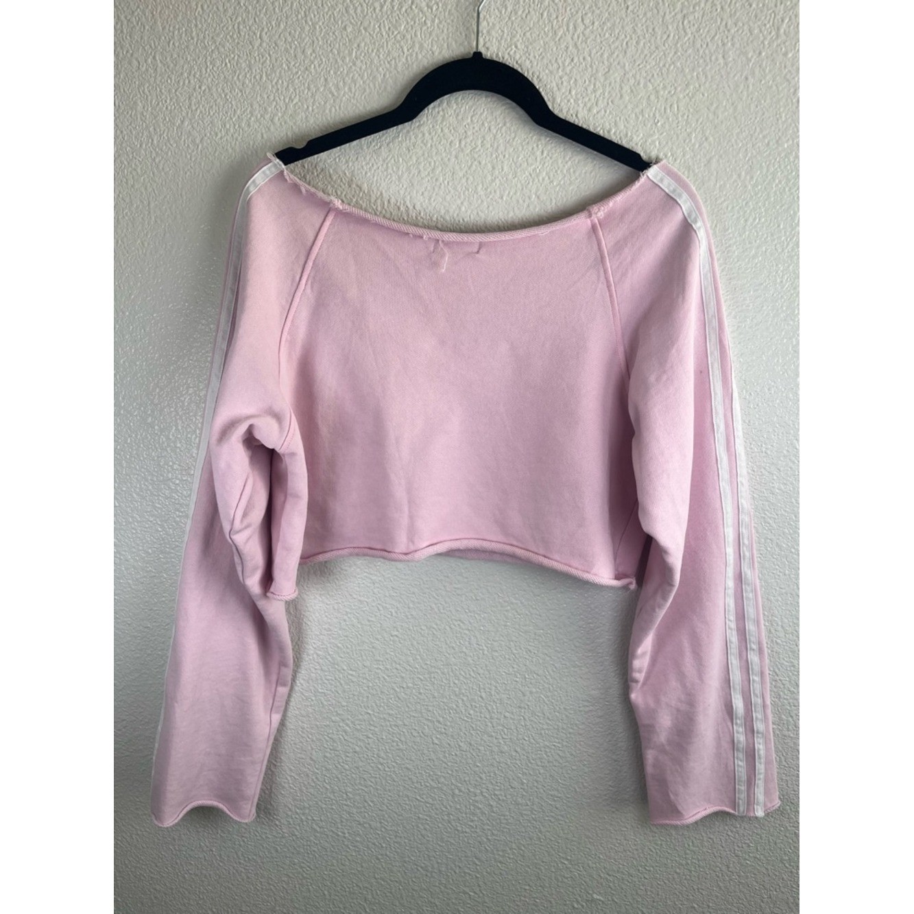 White Fox Off The Bench Cropped Sweatshirt Side Stripe Raw Hem Pink XXS/XS