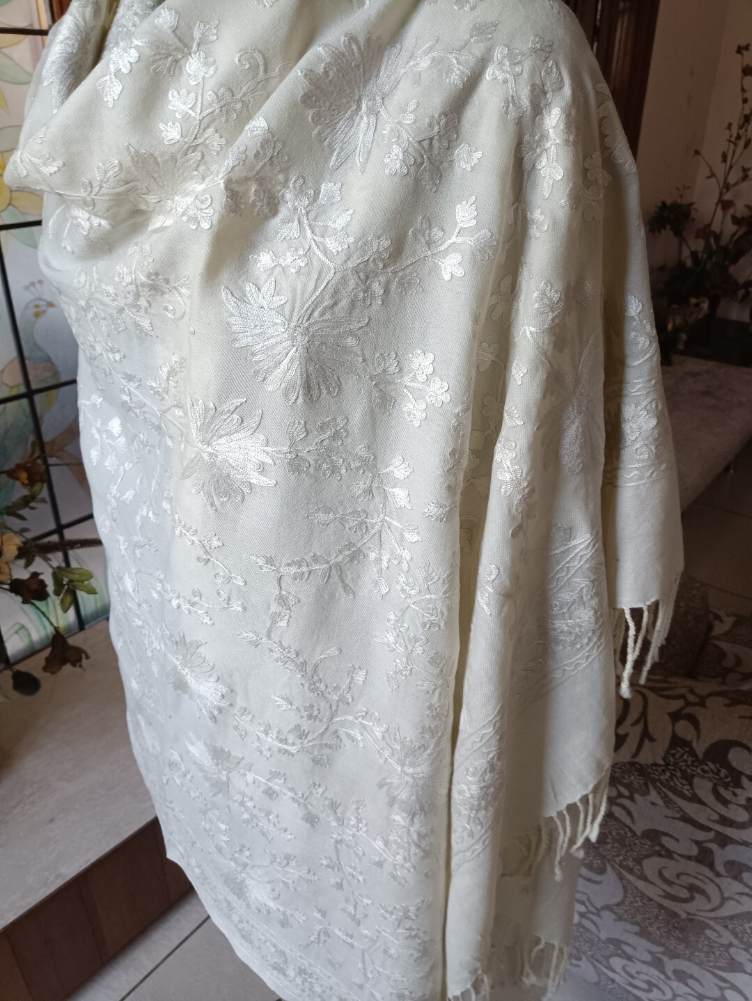 OFF-WHITE WEDDING SHAWL KASHMIR PASHMINA CREWEL EMBROIDERY 100% CASHMERE 38x78in