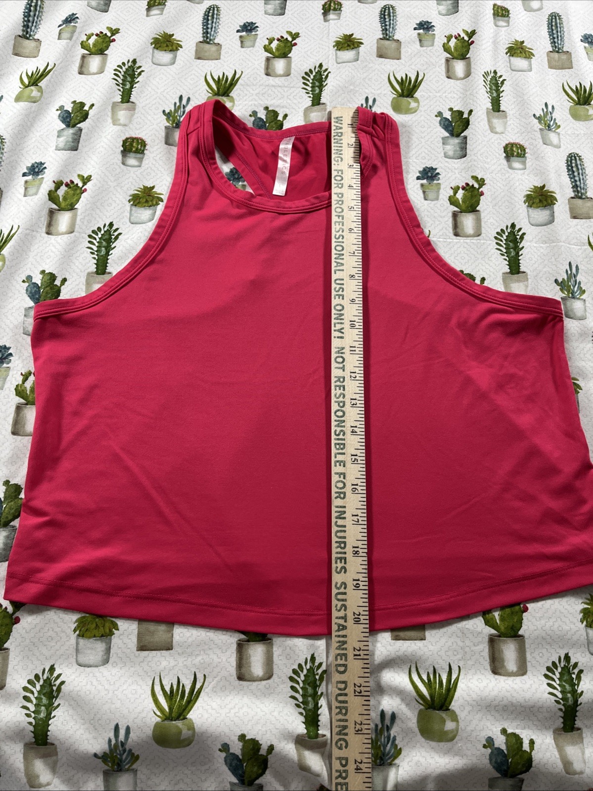 Fabletics Women’s Size Large Racerback Tank Tops Crop Lot Of 4