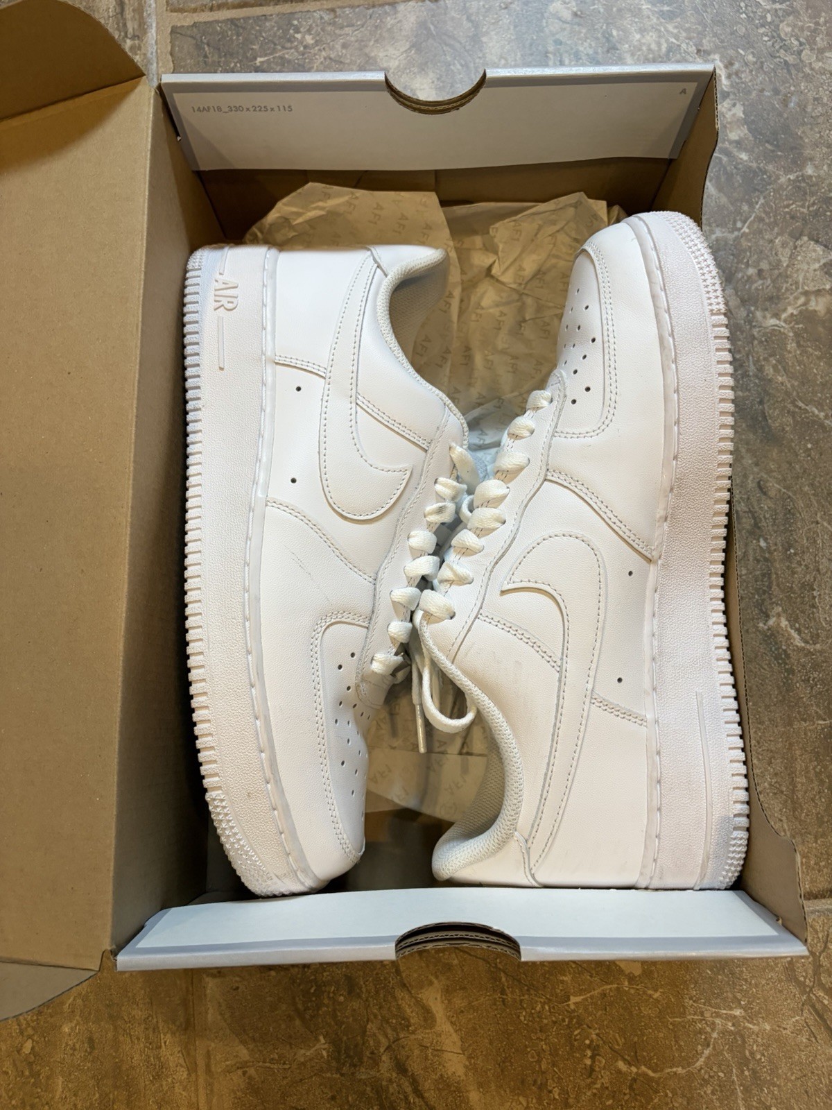 Nike Air Force Size 9.5 1 ’07 Low Top Triple White Men’s Sneakers CW2288-111
