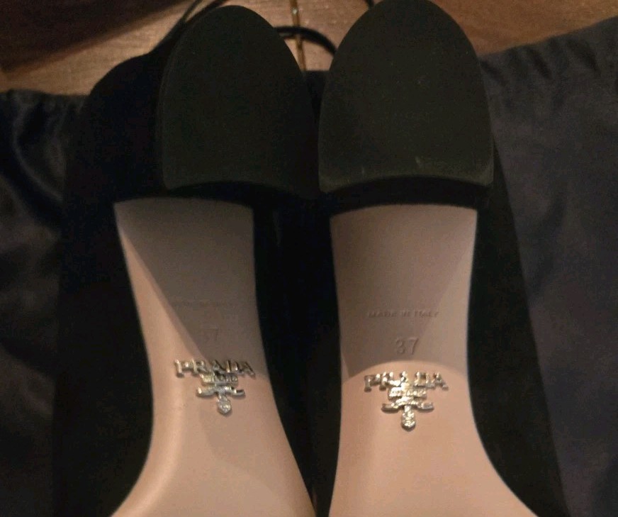 Prada Black Suede Pumps Womens US 7 EU 37 Heels Italy w/ Box Dust Bags