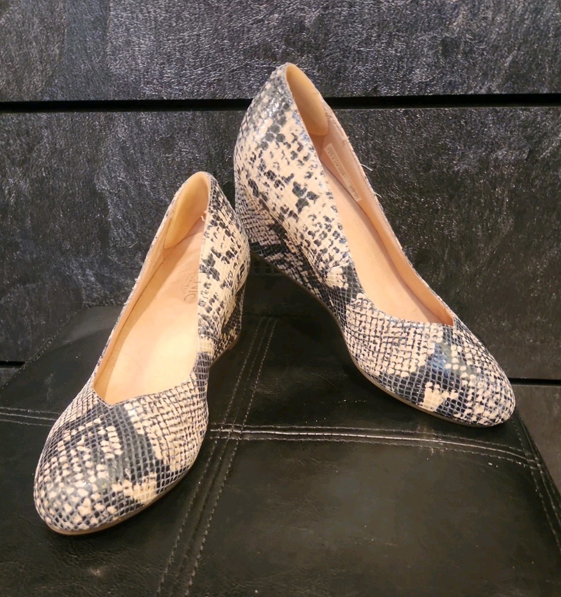 Vionic Orthaheel Leather Snakeskin Reptile Print Antonia Wedge Pumps Shoes Sz 8