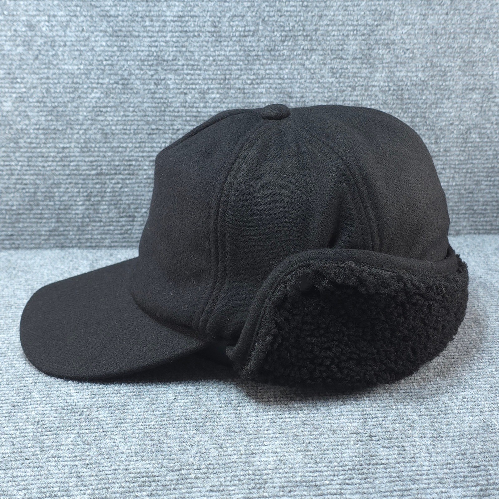 UGG Trapper Hat Cap Mens Medium Black Ear Flap Sherpa Winter Ski Outdoor Warm