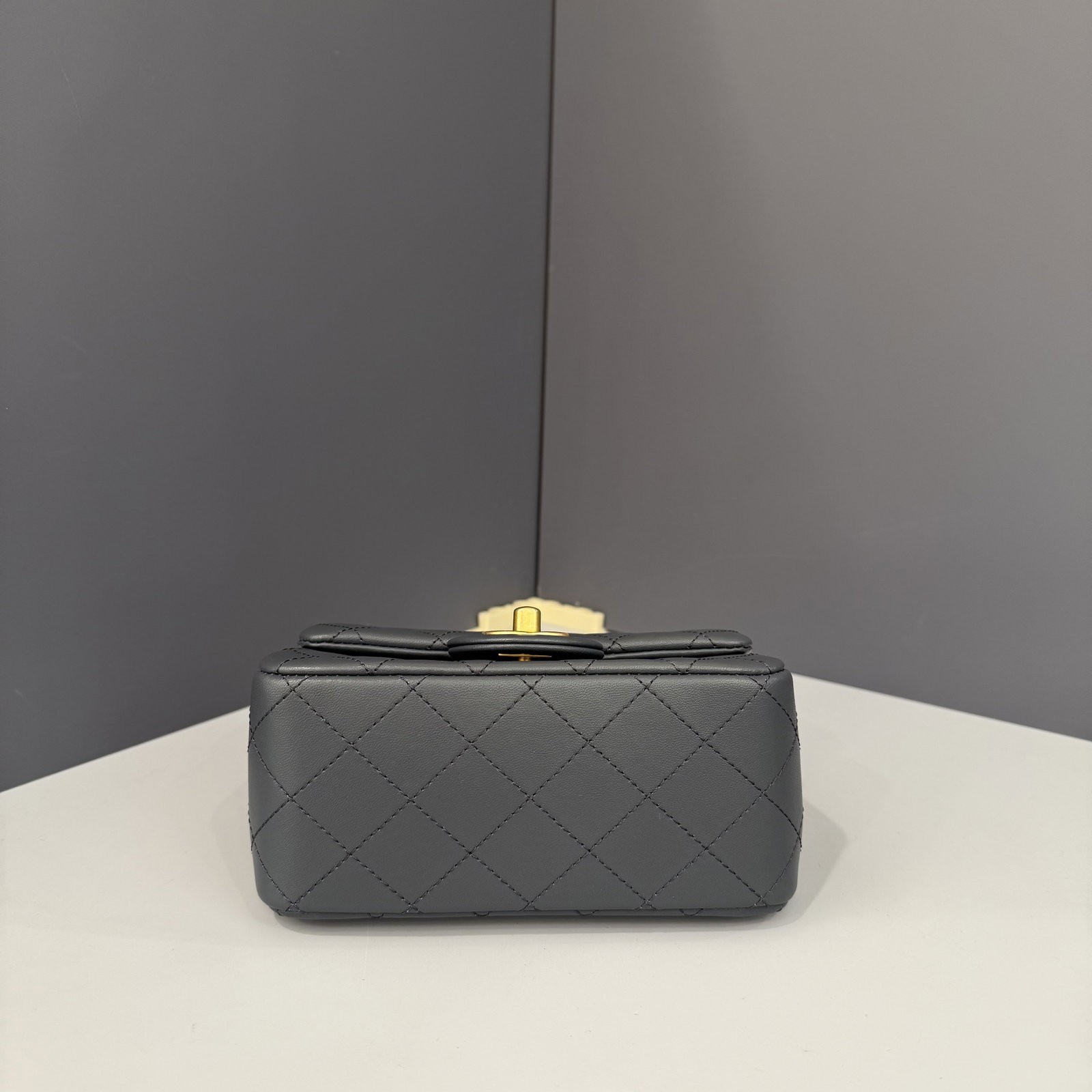 Chanel Pearl Crush Mini Square Flap Dark Grey Lambskin (ac011626b0)