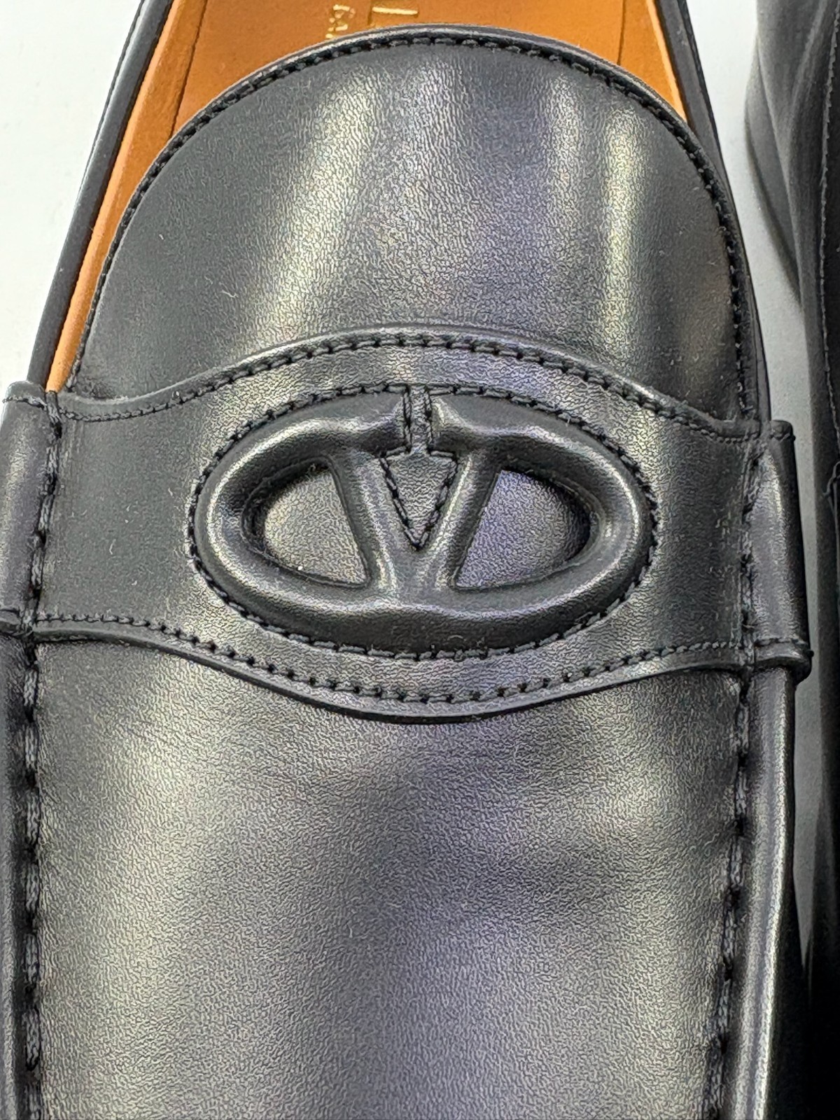 NIB Valentino Garavani Vlogo Penny Loafer Shoes Leather Black Mens EU 42/ US 9