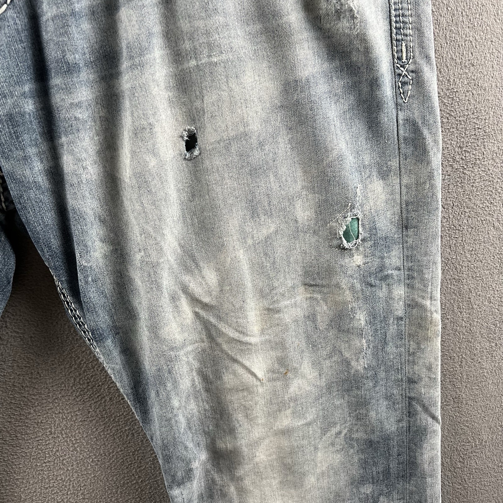 Rock Revival Feeney Jeans Mens 44×34 Light Wash Distressed Denim Relaxed Fit Y2K