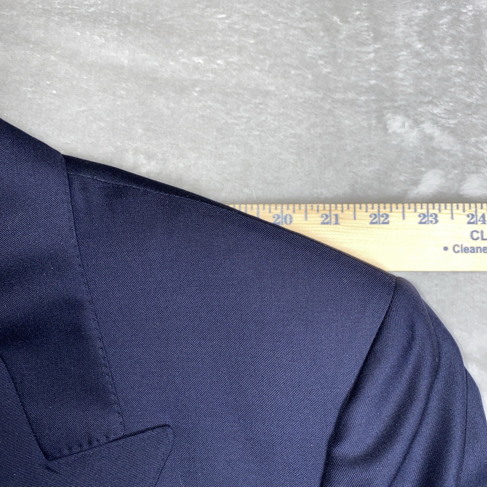 Vintage Canali Men’s EU58/US48L Navy Double Breasted Blazer Gold Buttons Italy