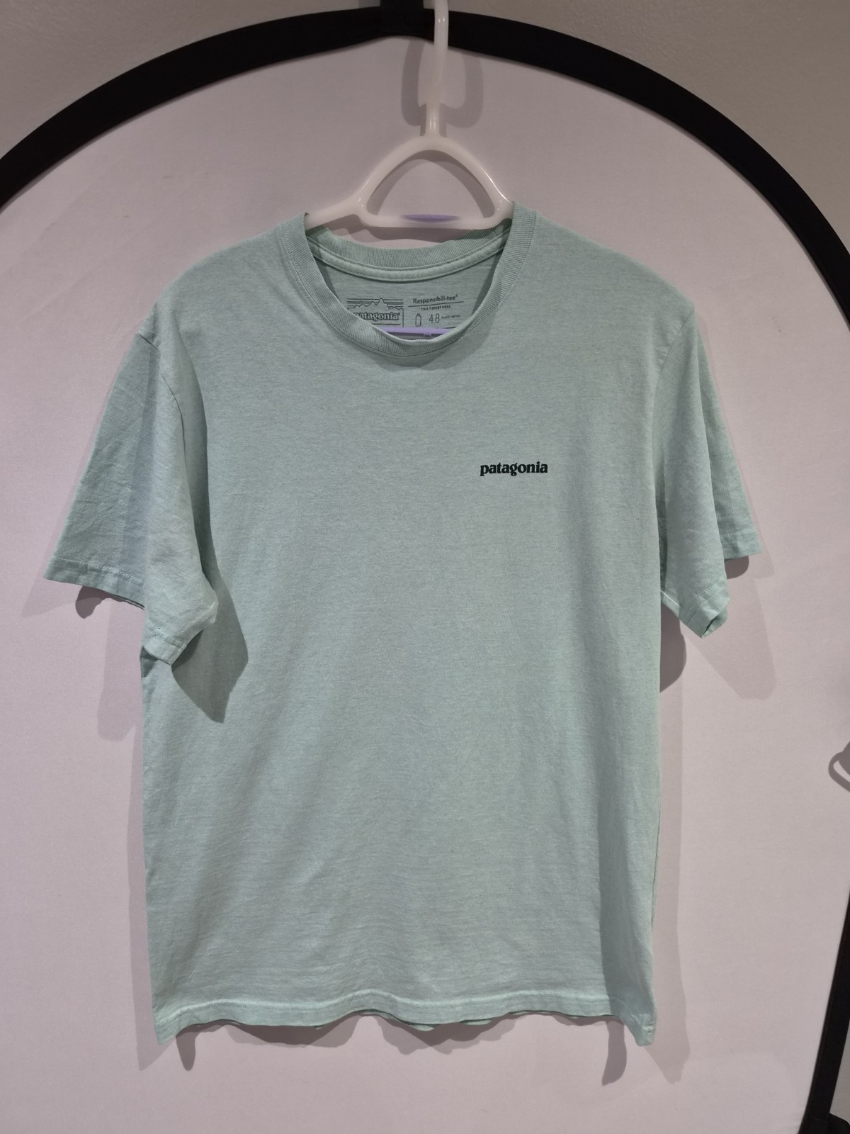 MENS PATAGONIA RESPONSIBILI-TEE SIZE MEDIUM