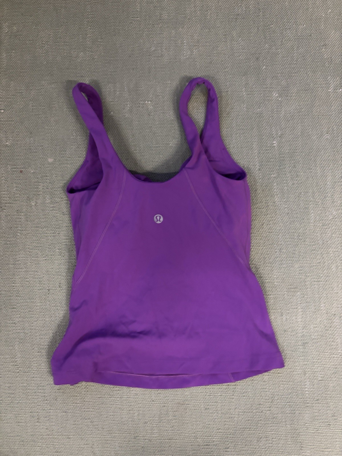 2 Lululemon Womens Size 0 Purple V-Neck Spaghetti Strap Tank w/ Built-In Bra