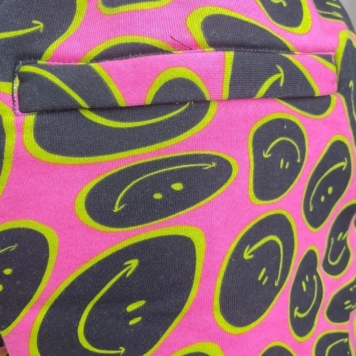 NWT WeSC Unisex (M/L) Shorts Pink Marty Smiley Cotton Skate Rave Retro Pocket