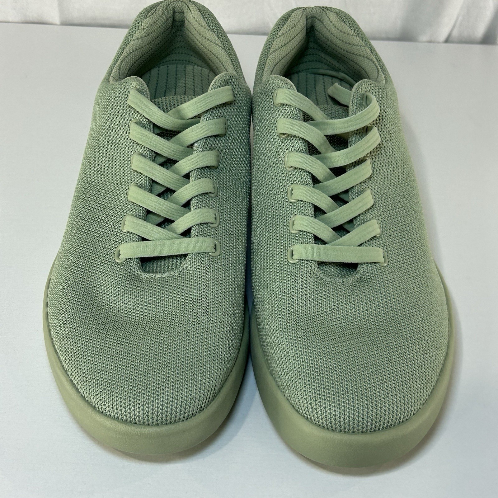 ATOMs Model 000 Walking Shoes Men US 8.75/ Women US 10.25 Olive Green Atoms