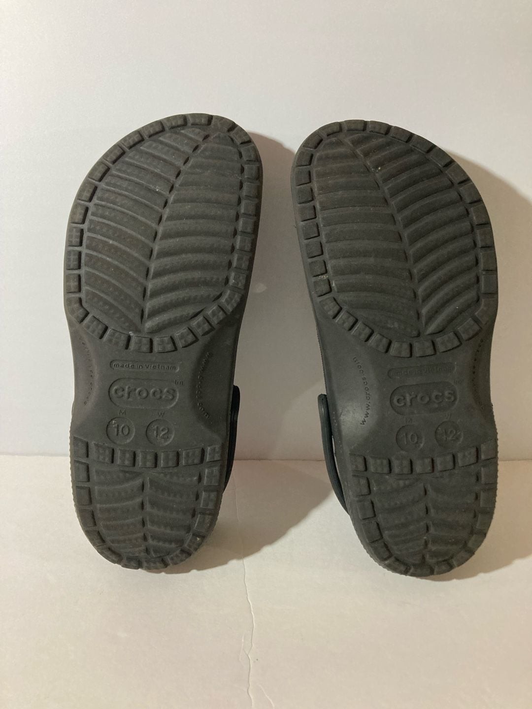 Crocs Classic Clog – Black