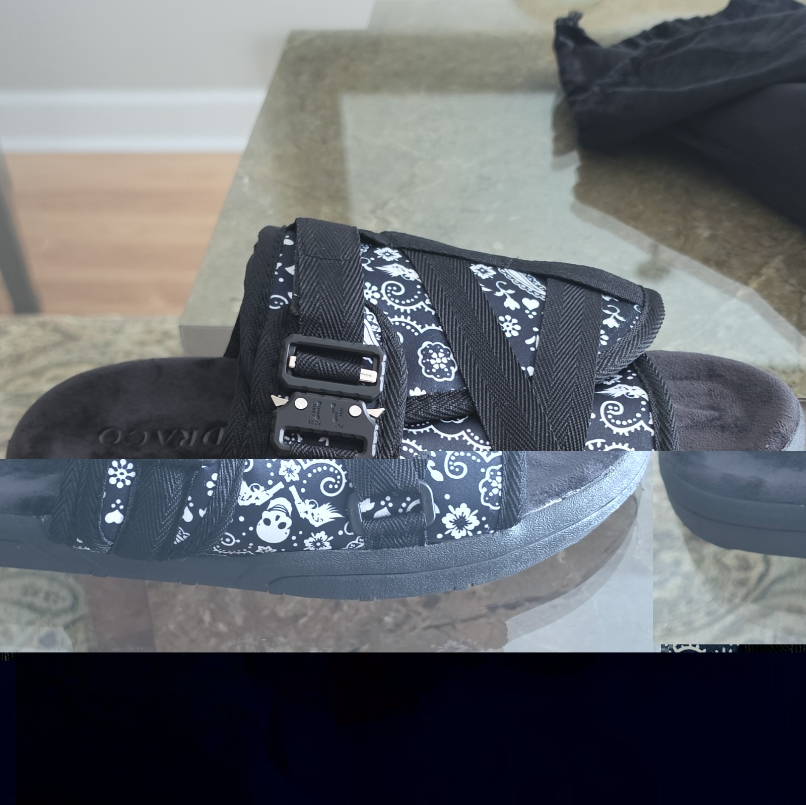 Draco Black Bandana With Buckle Slides New Never Worn Size 11/12 With Velvet Bag