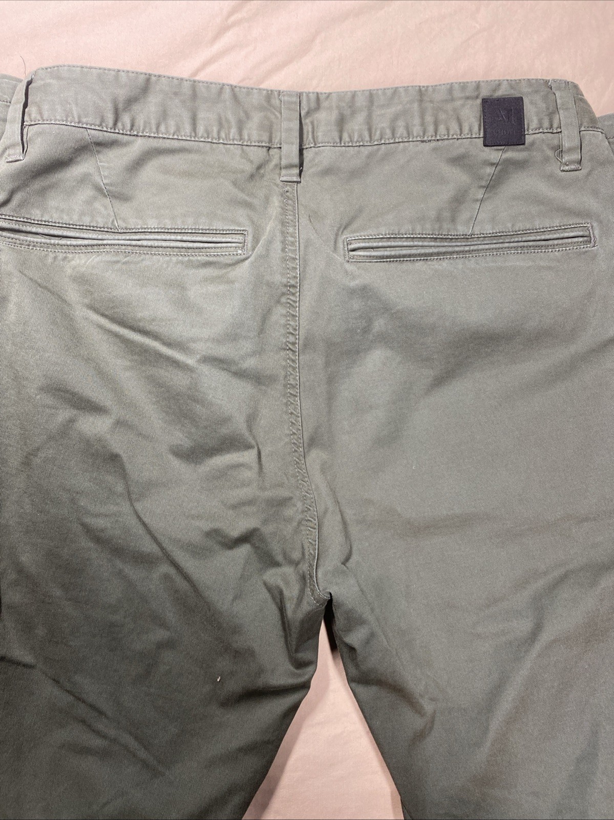 Vuori Pants Trousers Women’s 30×29 Khaki Olive Green Tapered