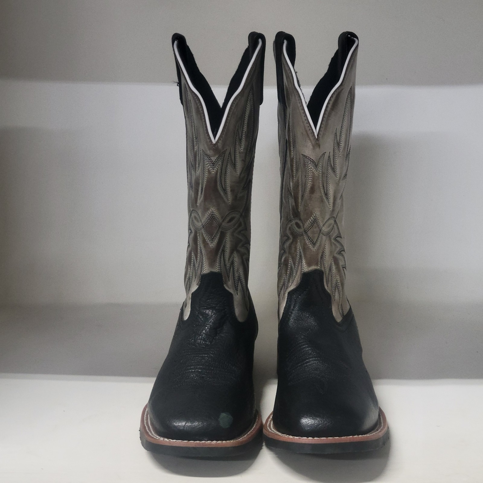 Laredo Mens Isaac Western Boot Black (LEFT 10.5D / RIGHT 10.5EW)