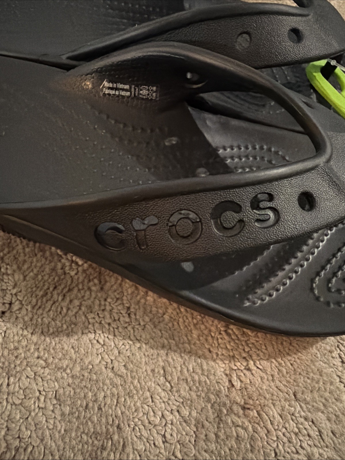 Crocs Baya II Flip Black Flip Flop Slippers. Unisex. Size 8WMN/6MEN. NWT!