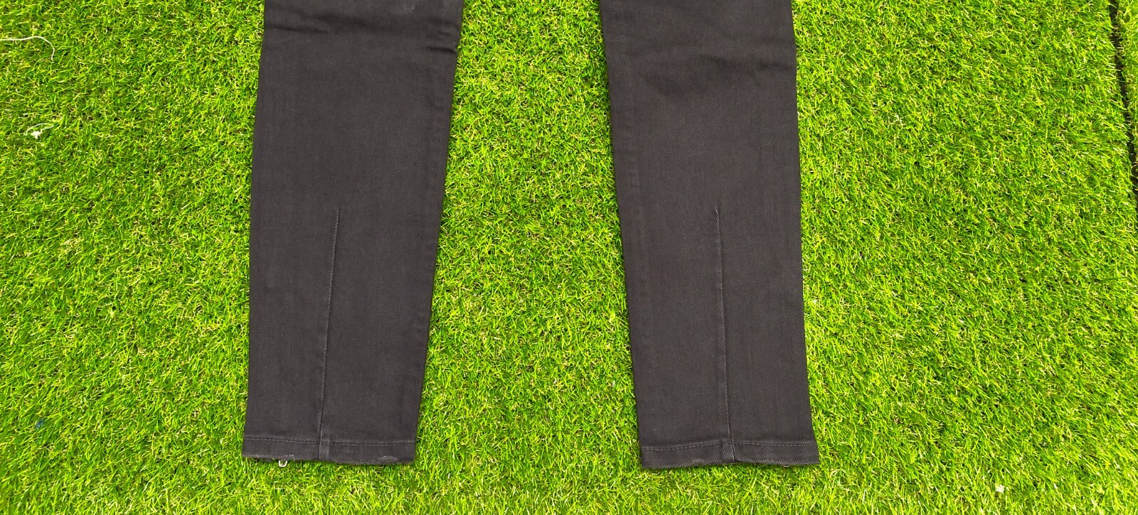 NEUW – Razor Skinny – Black Stone – 25W 32L (7R) New With Tags RRP $129.95