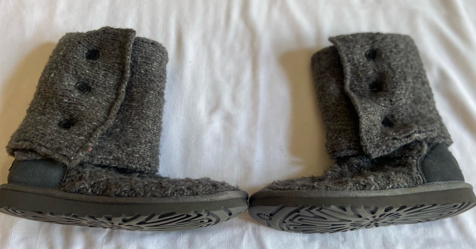 UGG Cardy Gray Knit Sweater Boots – Women’s Size 5 – Style 3066
