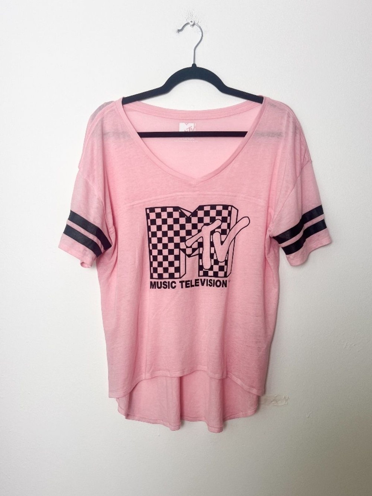 MTV Pink Checkerboard Logo Graphic V-Neck Varsity Tee XL 15/17 | Y2K Inspired