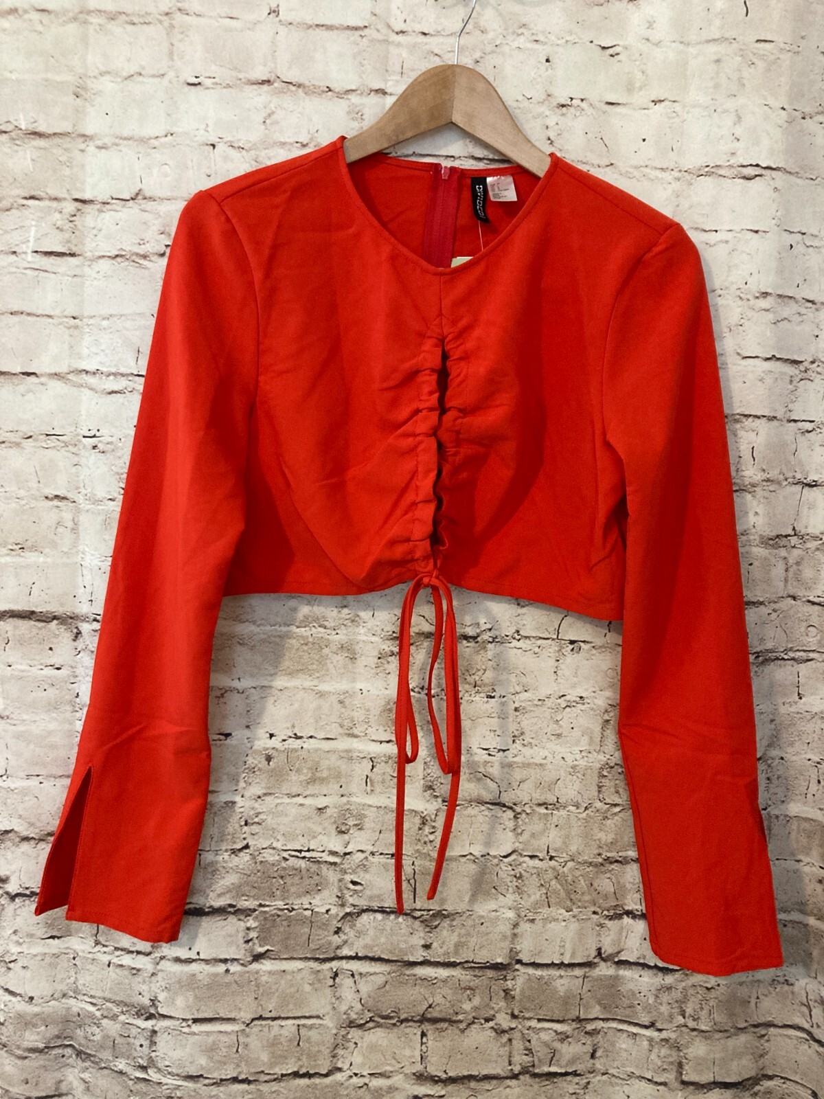 H&M Crop Top Womens Large Red Open Tie Up Front Ultra Cropped Conscious Choice