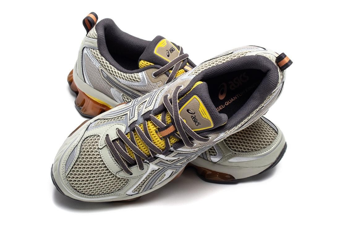 [1203A270-026] MENS ASICS GEL-QUANTUM KINETIC ‘FOSSIL PURE SILVER’