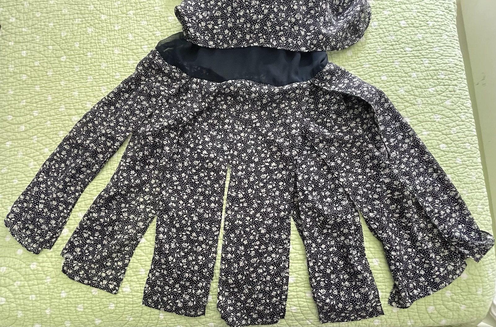 Robbie Bee 8 Navy Blue Floral Back Tie Panel Hemline Overlay Cap Sleeve Dress
