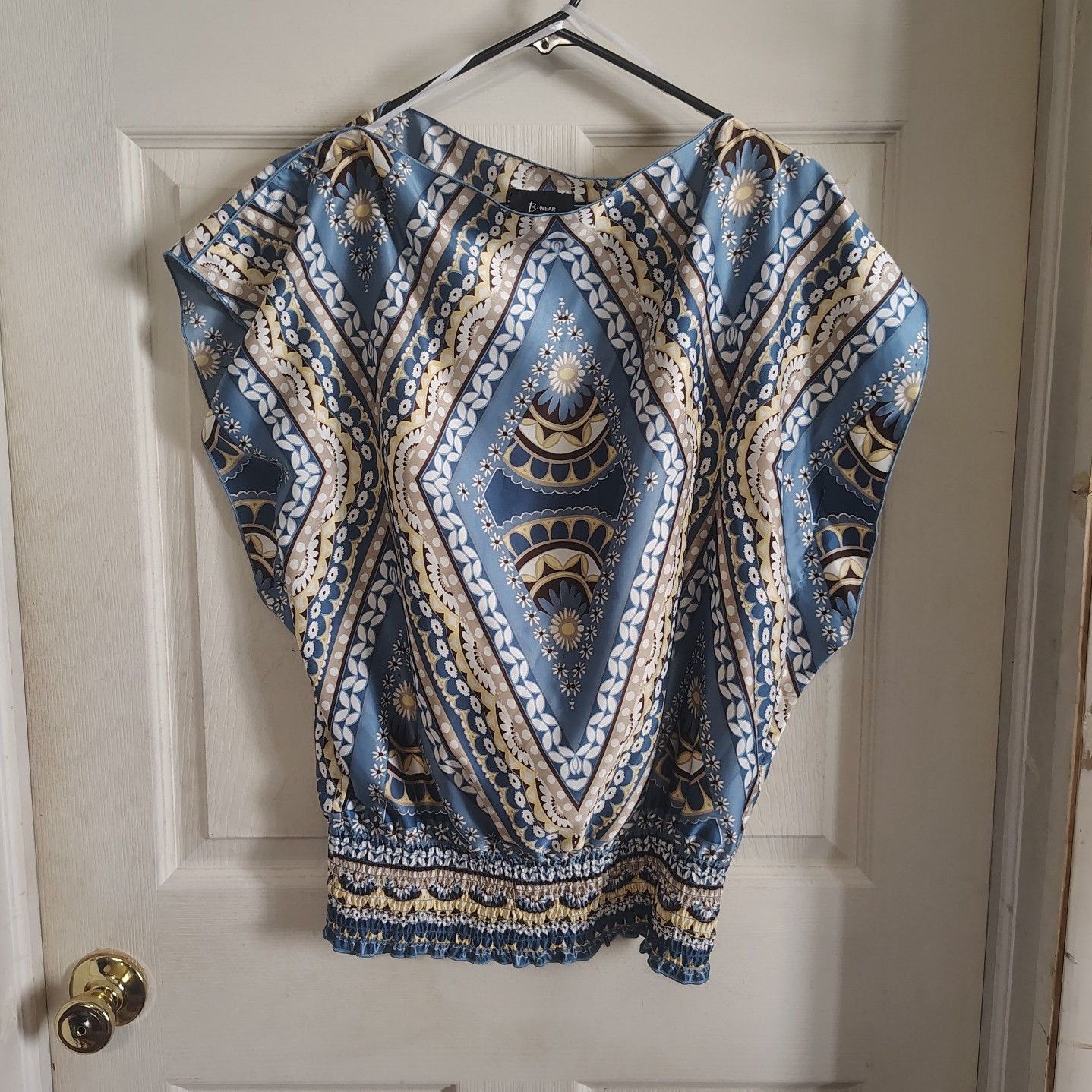 Y2K B-Wear by Byer Women’s L Geometric Smocked Dolman Boho Blouse