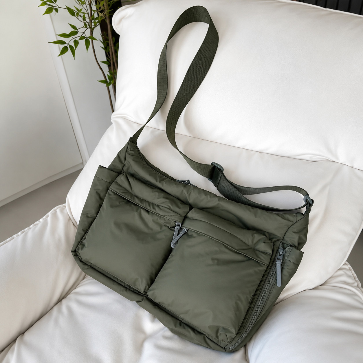 UNIQLO Casual Multi-pocket Messenger Bag Women Fashion Nylon Shoulder Bag Travel