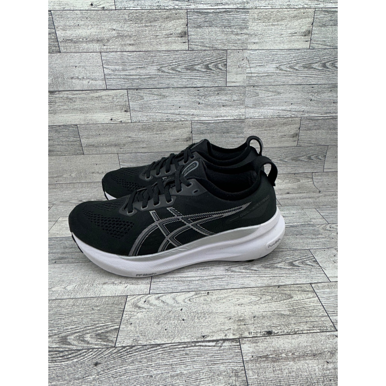 Asics Gel-Kayano 31 Black Graphite Grey Running Shoes 1012B670 Women Size 8