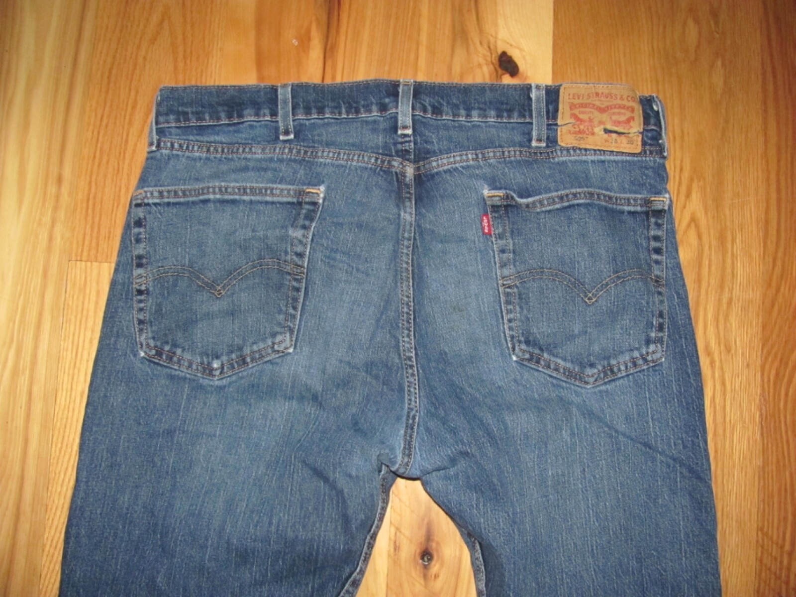 Levi’s 505 Medium Fade Blue Denim Straight Leg Stretchy Jeans Men’s 38×30 (TD18)