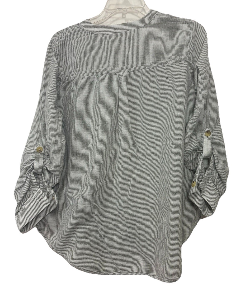 a.n.a Blouse M Gray White Stripe Top Button Up Cotton Beach Summer Casual