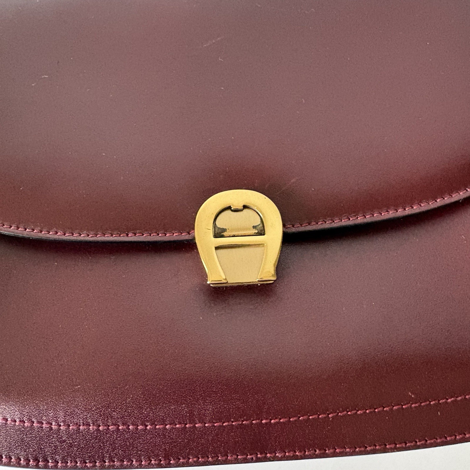 Authentic vintage AIGNER Handbag Leather Burgandy From Japan 0955