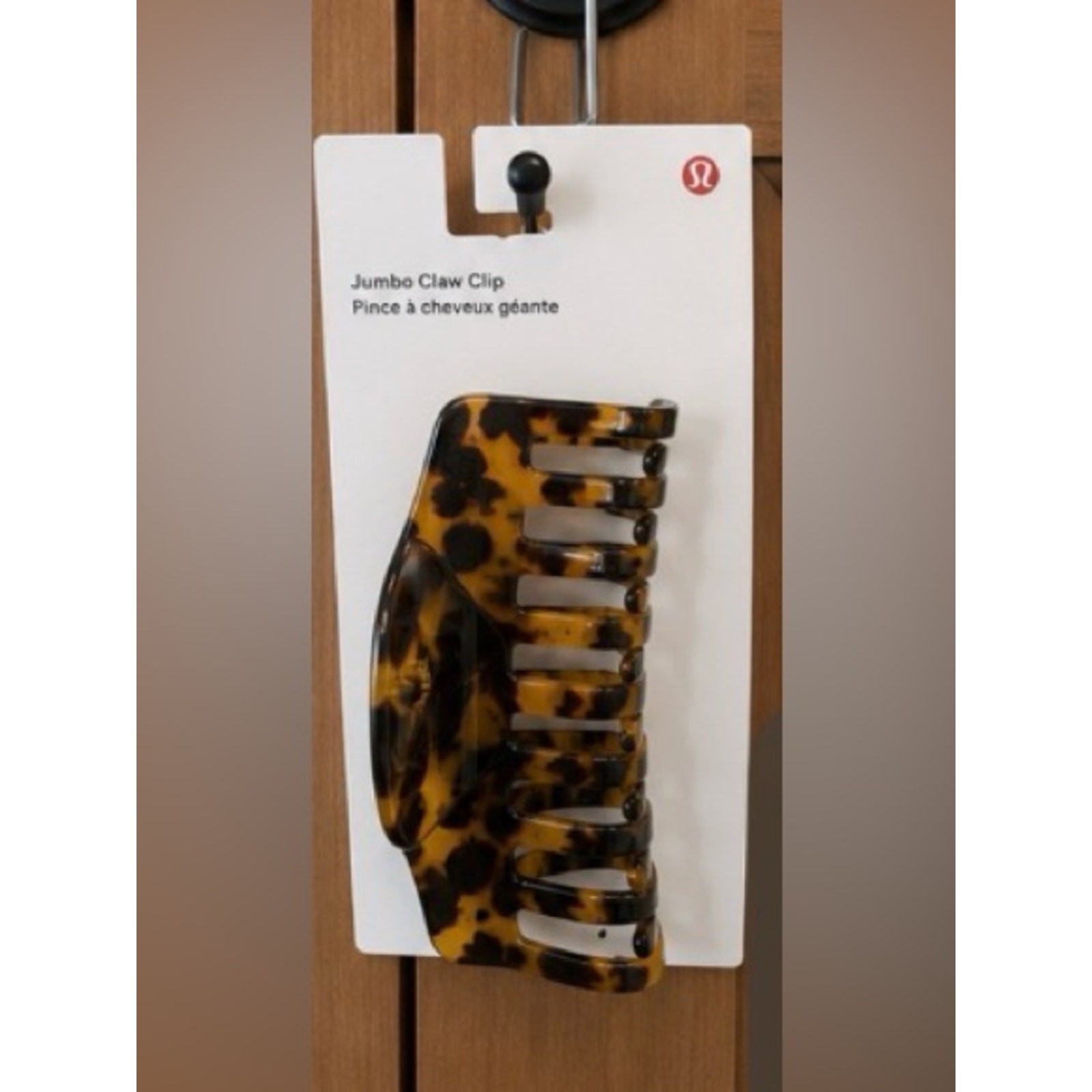 Trending Lululemon Jumbo Tortoise Shell Claw Clip NWT