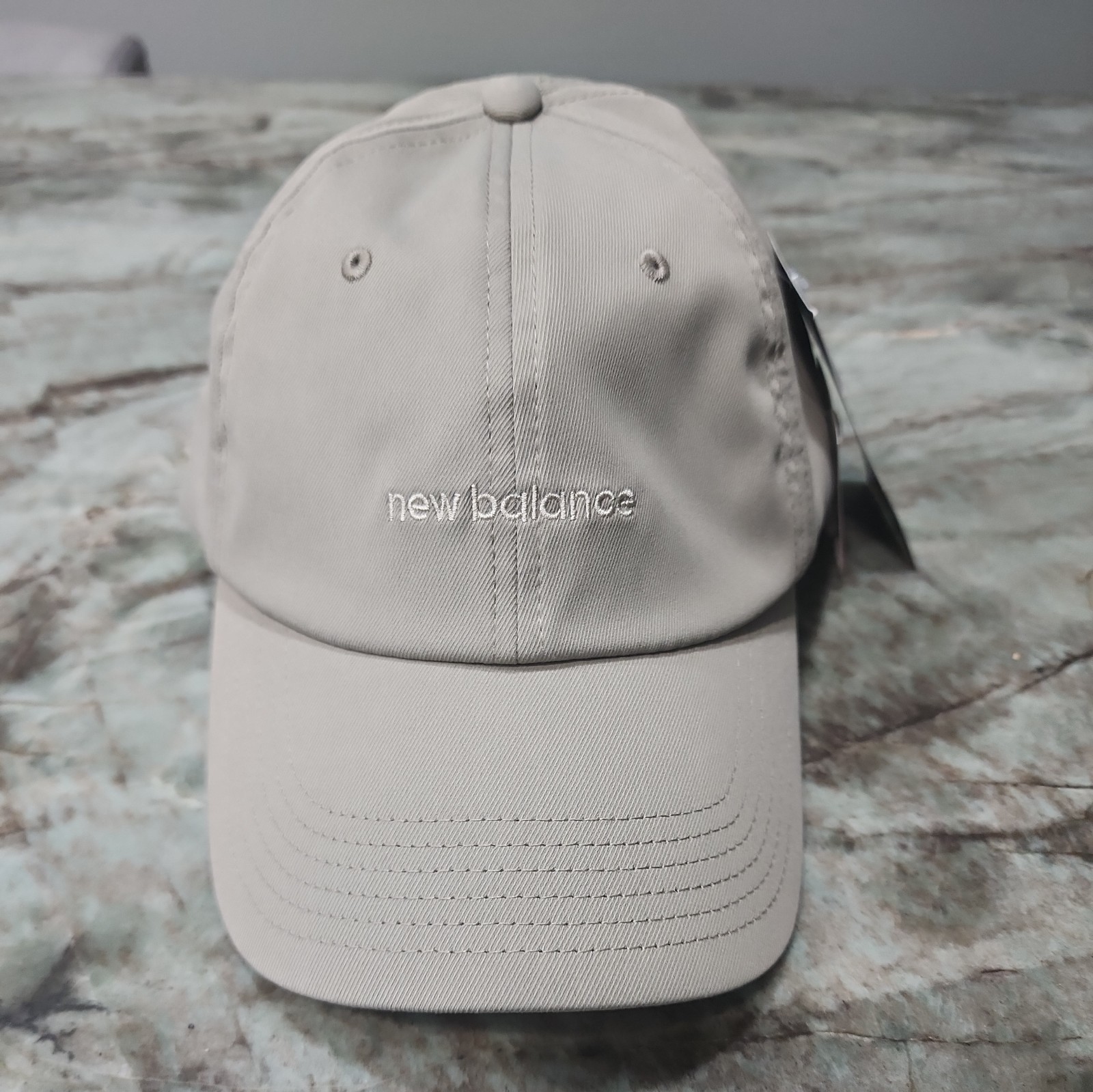 New Balance Slideback Hat Tan One Size Adjustable Embroidered 6 Panel