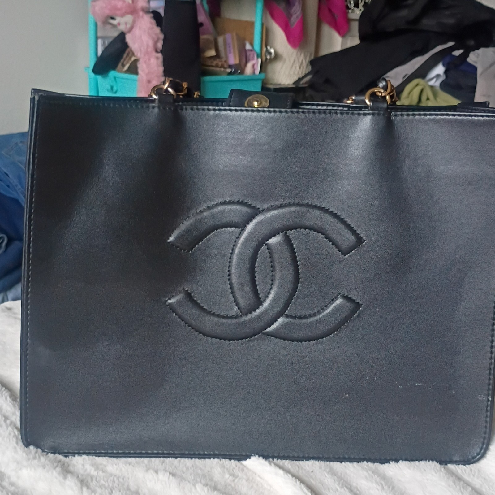 CHANEL Black Quilted Tote Bag Gold Chain Strap Red Lining Zip/Snap Large