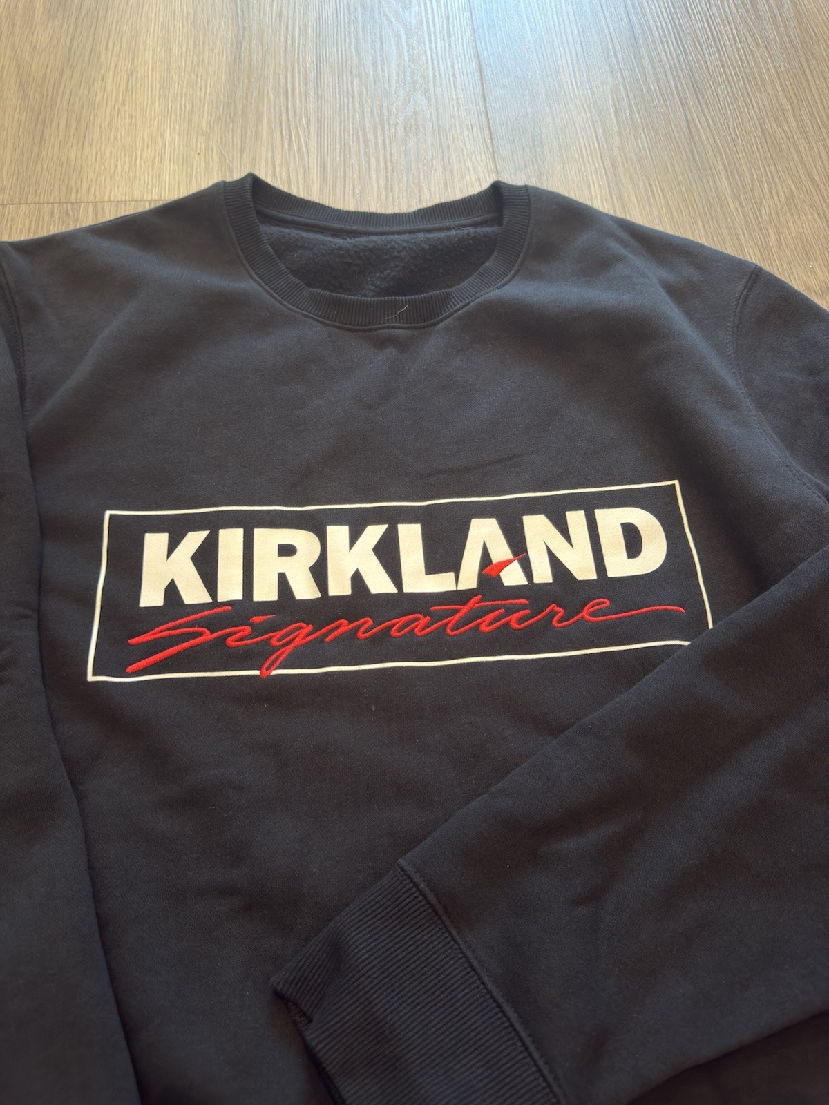 Kirkland Signature Sweatshirt Mens M Ladies L Black Fleece Crewneck