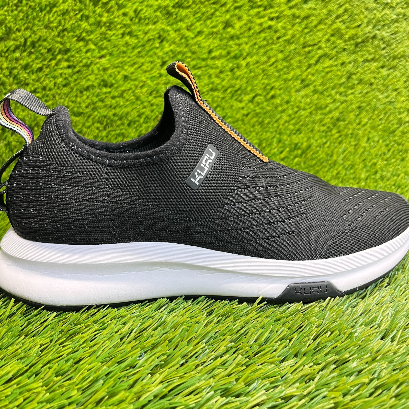 Kuru Atom Womens Size 9.5 Black White Athletic Walking Slip On Shoes Sneakers
