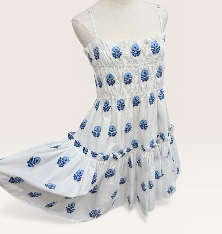 A Loves A Extra Large White Blue Floral Embroidered Smocked Minidress Cotton NWT