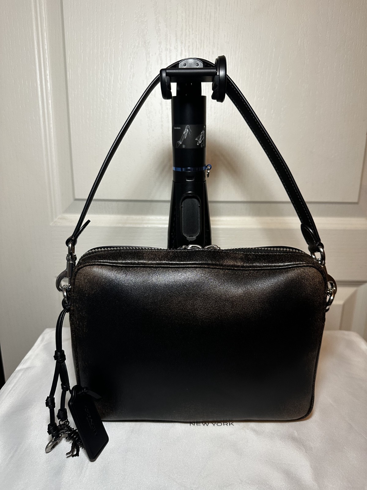 Coach Dakota Crossbody Bag in Loved Leather. Black/Light Tan. CDS84