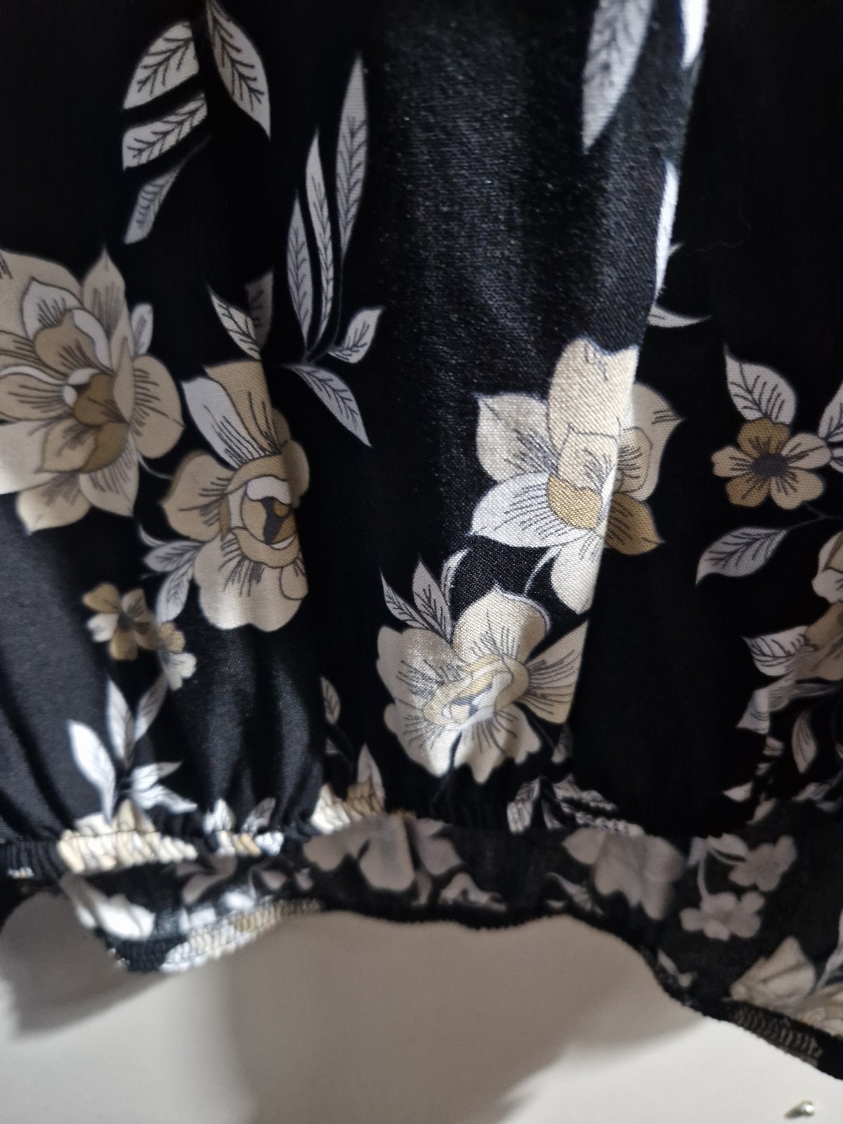 Select Ladies Top Blouse Size XL 16 BRAND NEW Without Tags Black/Cream
