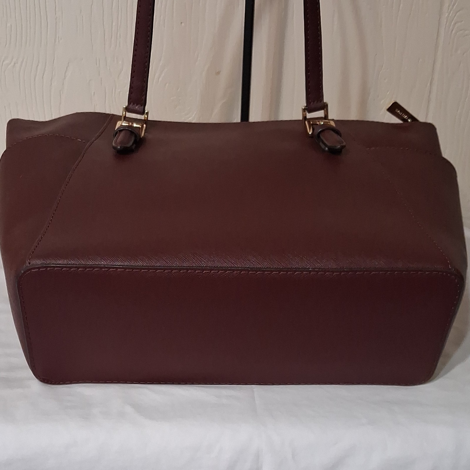 Michael Kors Burgundy Charlotte Large Tote Bag Zip Top Gold Hardware Charm
