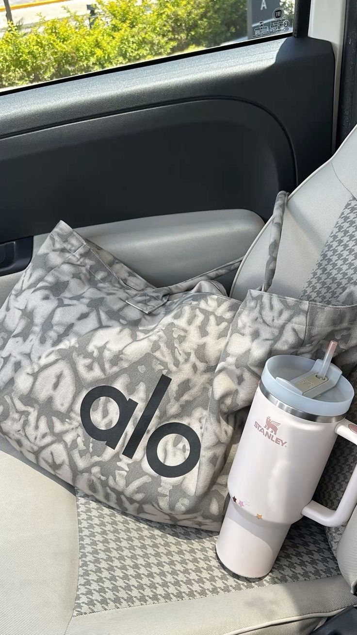 NWT Authentic ALO Yoga Tote Bag Gray Tie-Dye Cotton Canvas Large Gym Travel
