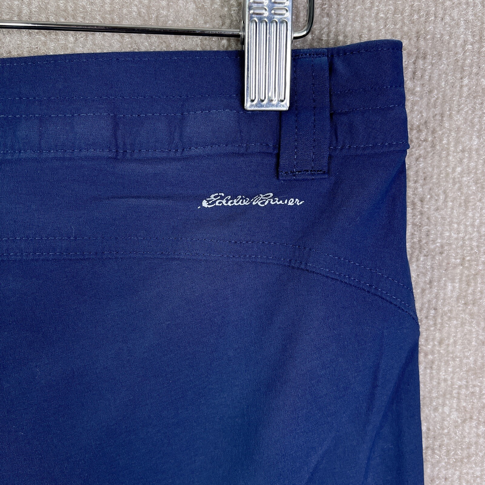 Eddie Bauer Women’s Rainier Guide Pro Capri Pants 6 Navy Blue Nylon Spandex