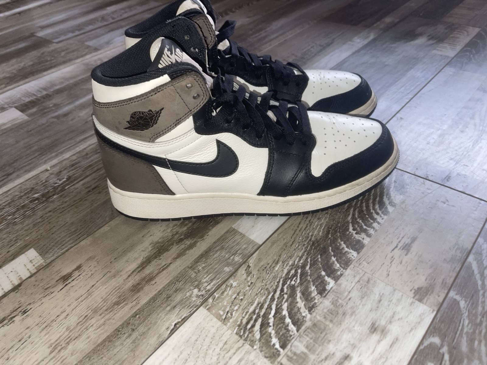 Pre Owned Travis Scot Air Jordan 1 High Top OG ‘mocha’: Size 8 Women, 6.5 Men