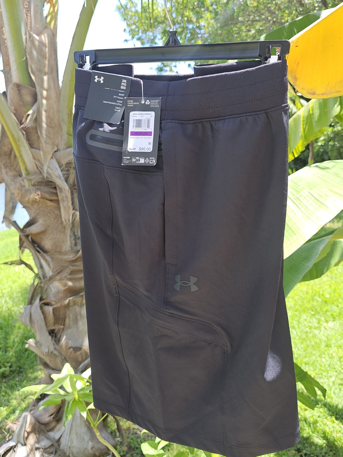 Men’s Size 2XLUnder Armour Sportswear Men’s Woven Cargo Shorts 1388018 001 Black