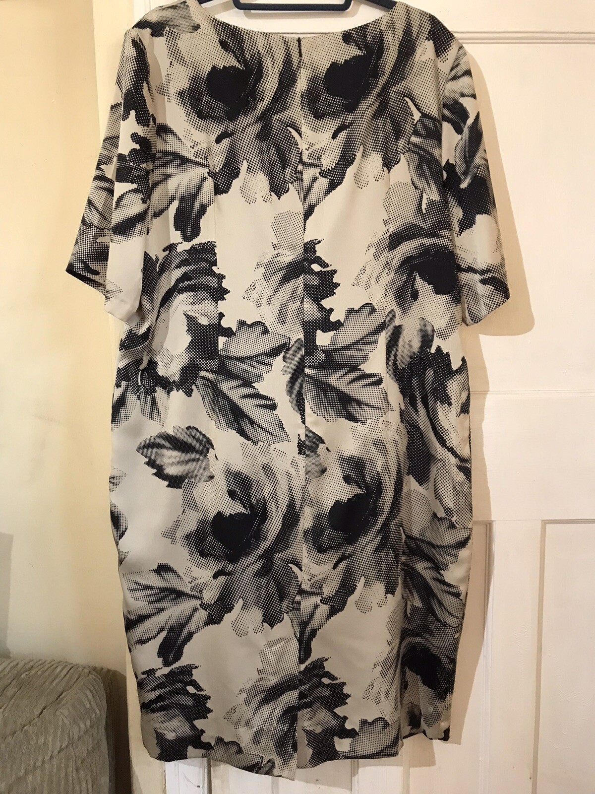 Planet Dress Black & Champagne Polka Dot Floral Short Cap Sleeve Silky UK 18