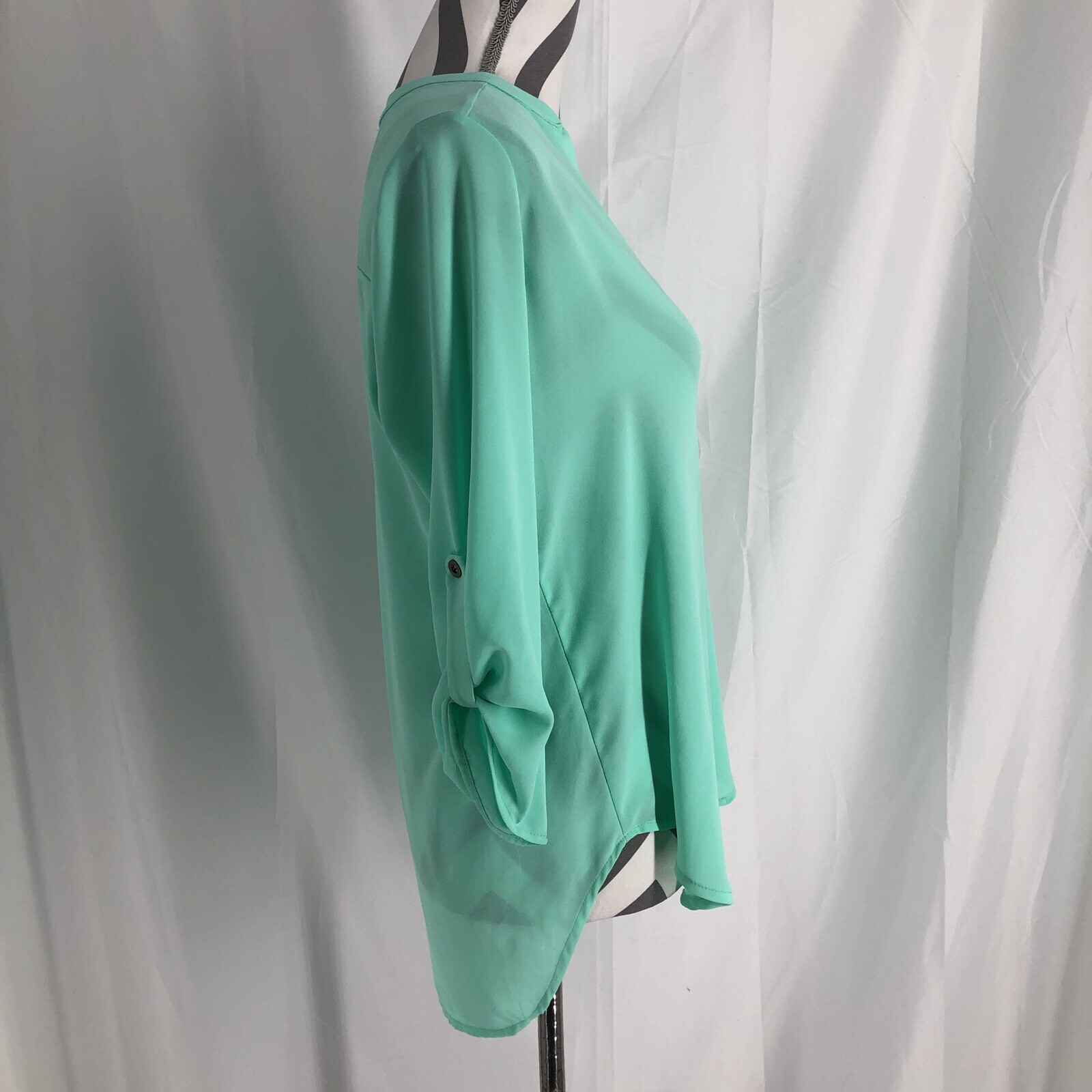 LUSH V-Neck Roll Tab Sleeve Mint Green Pullover Sheer Blouse Women’s Small