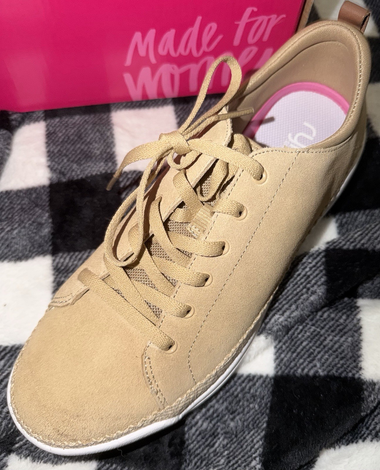 Ryka Olyssia Khaki/White Solid Low Top Cushioned Walking Sneaker W 10 BRAND NEW